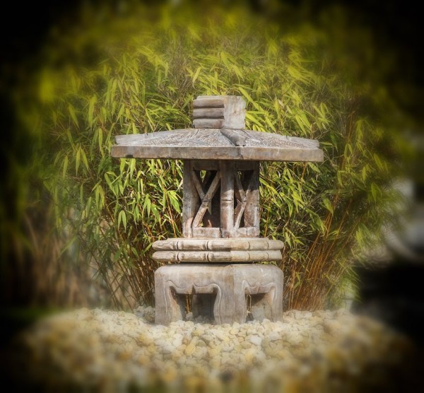 asiatische-steinlaterne-pagode